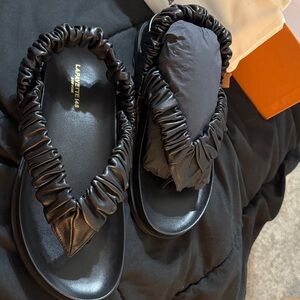 Lafayette 148 New York Cream Dust Bag